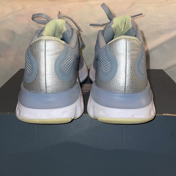 Nike Renew Run High-Cushion Running Shoe - Picture 3 of 7